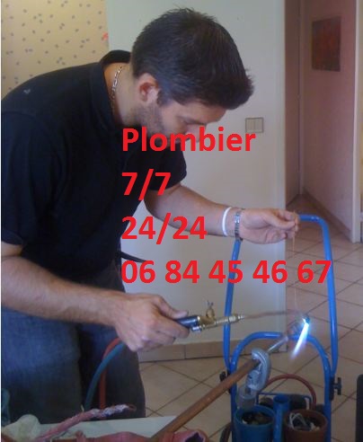 plombier Tassin-La-Demi-Lune urgence et dépannage plomberie Tassin-La-Demi-Lune, fuite d'eau, chauffe eau en panne, débouchage